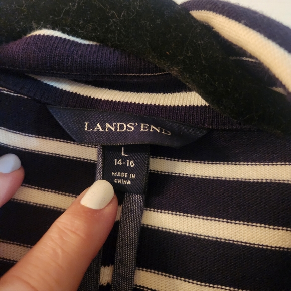 Cardigan. Blazer - Picture 2 of 3